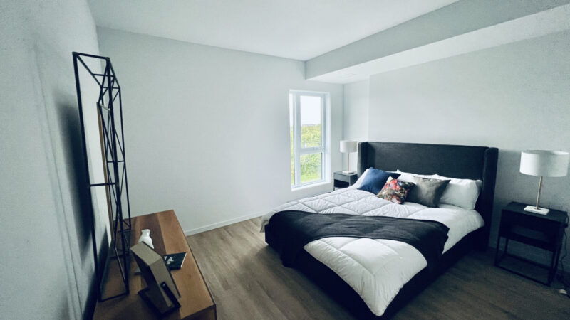Le550_photoChambre1 Chambre à coucher, appartement du Loges 550 – LOGES Saint-Nicolas, Lévis